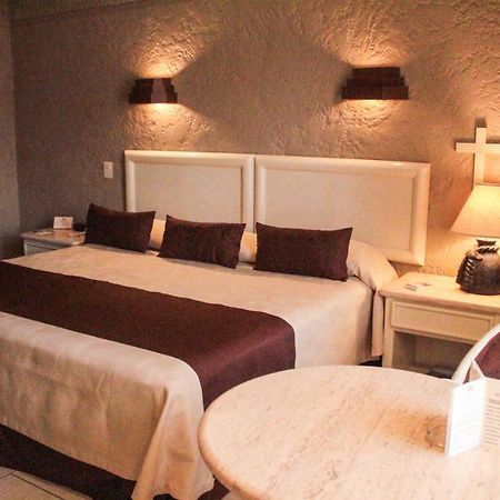 Hotel Layfer Del Centro, Cordoba, Ver Exterior photo